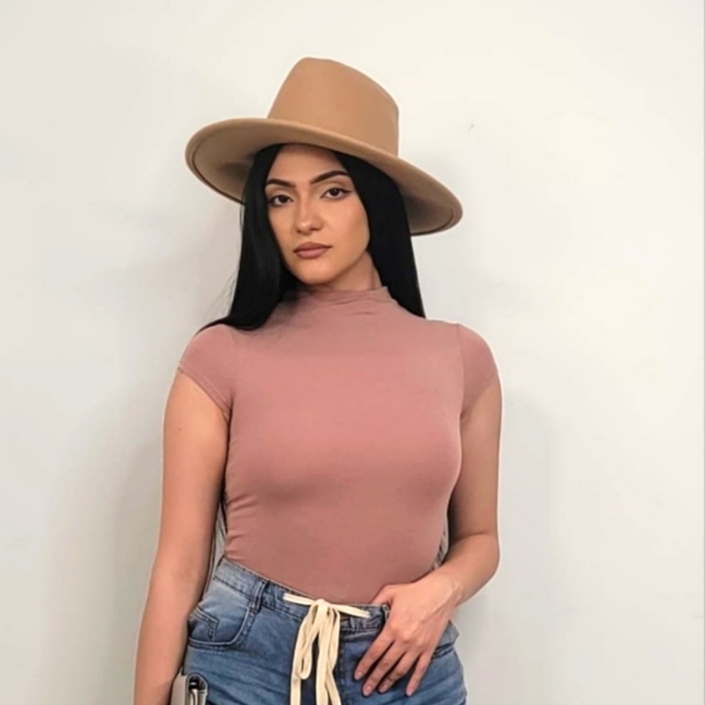 New short sleeve mock Neck blush bodysuit